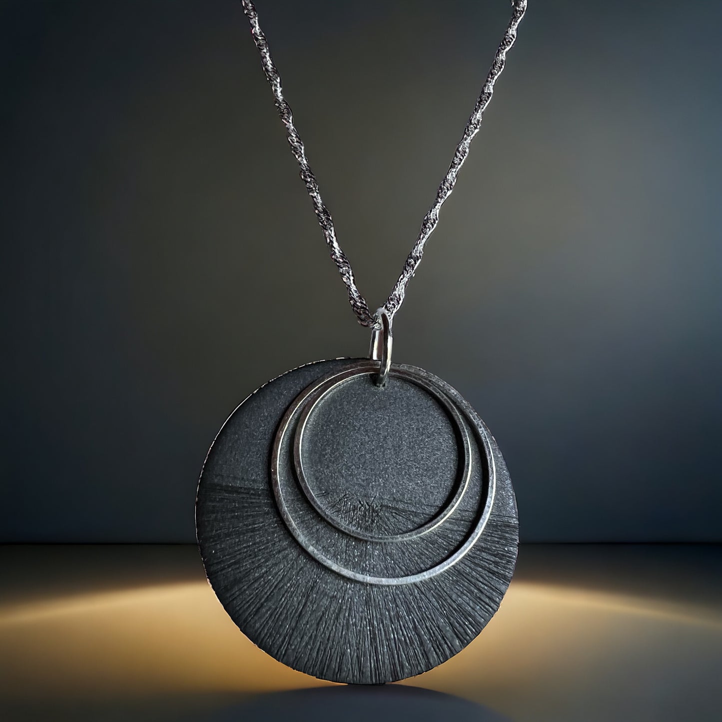 Pewter textured Round