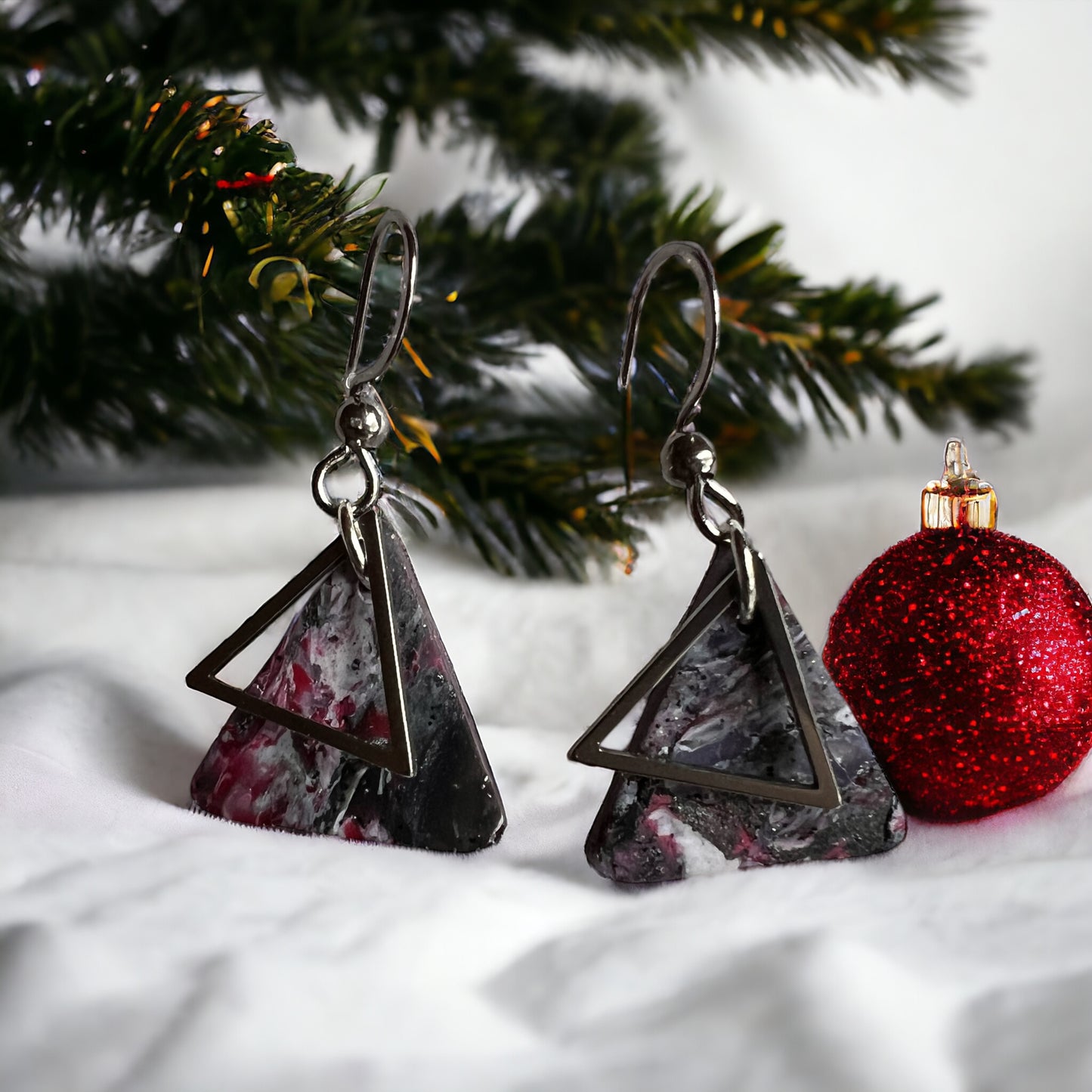 Sparkling triangles