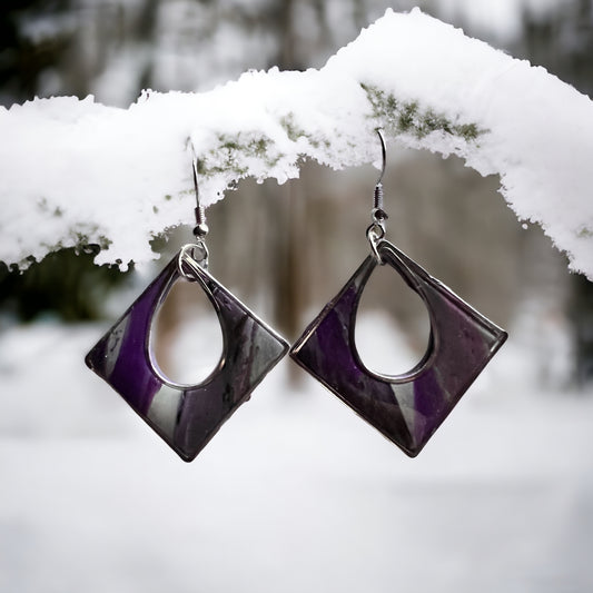 Metal drop out purple mottled