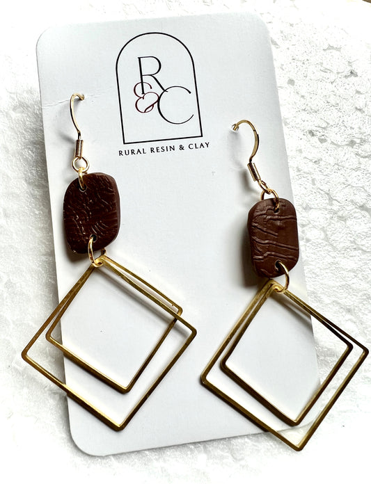 Simple chestnut brown with gold
