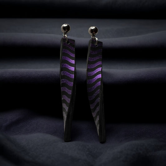 Purple & black twisted waves