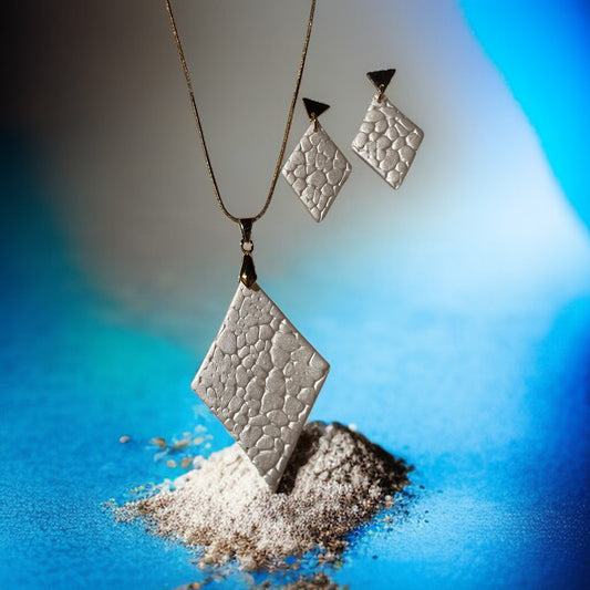 Pebbled pearl diamond shaped pendant & earrings