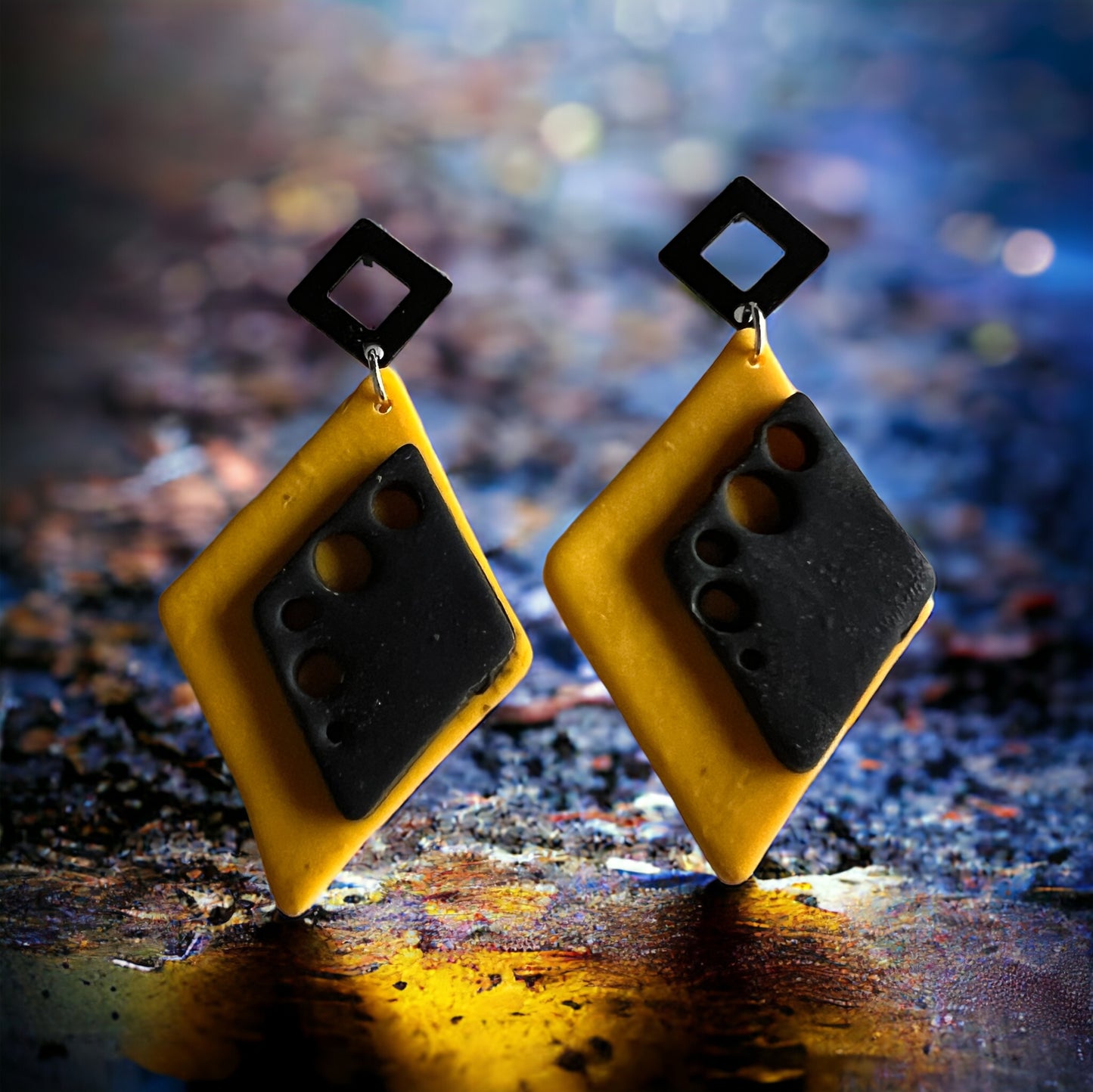 Yellow diamonds with black punch out